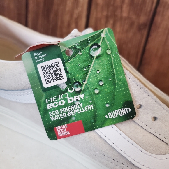 Vans - Picture 7 of 8